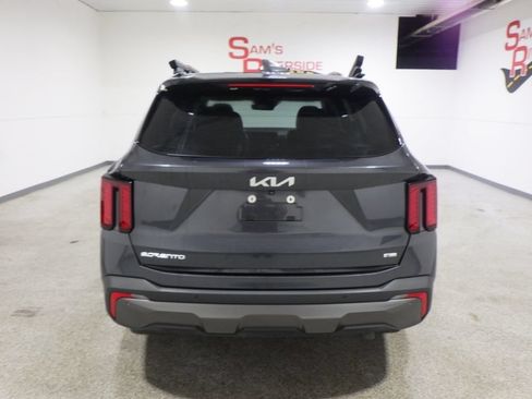 Used 2024 Kia Sorento X-Line EX AWD/4WD image 3