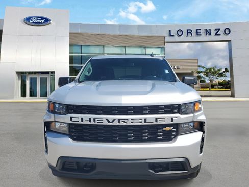 Used 2021 Chevrolet Silverado 1500 Custom image 2