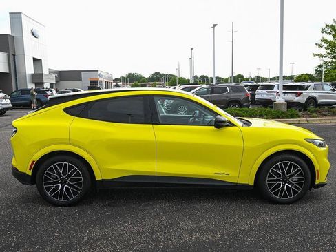 Certified 2025 Ford Mustang Mach-E Premium AWD/4WD image 3