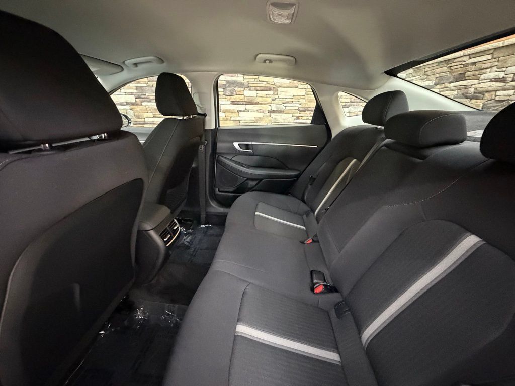 Used 2025 Hyundai Sonata SEL FWD image 25