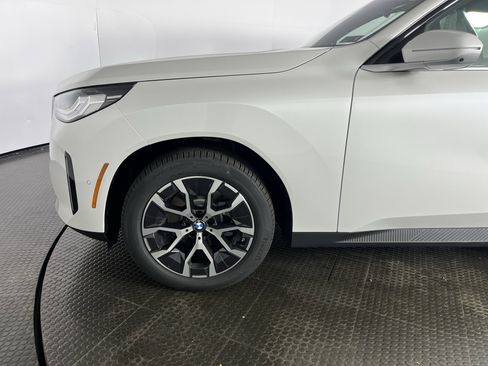 Used 2026 BMW X3 xDrive30 w/ Premium Package image 6