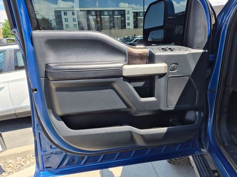 Used 2022 Ford F350 Lariat w/ Lariat Ultimate Package AWD/4WD image 13