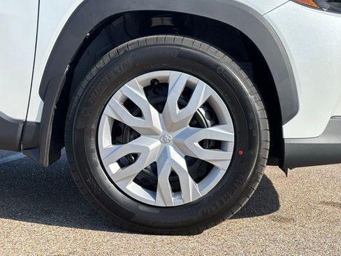 New 2026 Toyota Corolla Cross L image 8