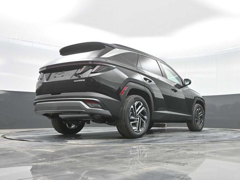 New 2026 Hyundai Tucson Limited image 35