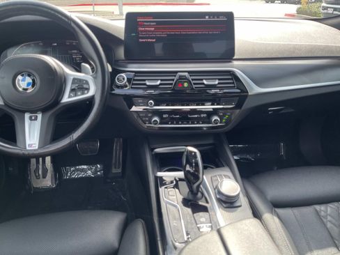 Used 2023 BMW 540i w/ M Sport Package RWD image 11