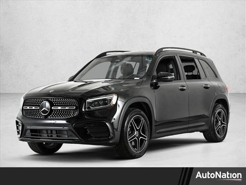 New 2026 Mercedes-Benz GLB 250 4MATIC image 1