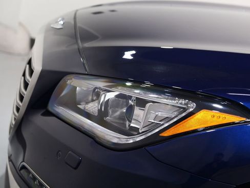 Used 2018 Genesis G80 3.8 w/ Option Group 02 image 17