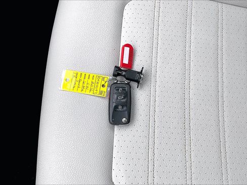 Used 2016 Volkswagen Jetta Sport w/ Lighting Package FWD image 15