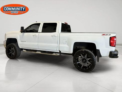 Used 2016 Chevrolet Silverado 2500 LT w/ LT Convenience Package AWD/4WD image 4
