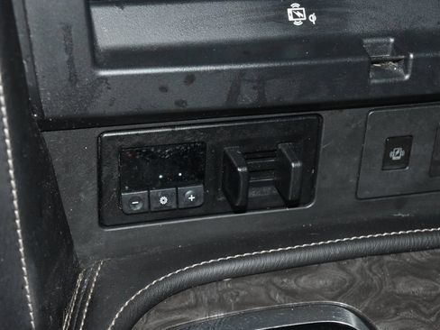 Used 2021 Nissan Armada Platinum w/ Captain's Chairs Package AWD/4WD image 18