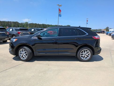 Used 2023 Ford Edge SEL image 5