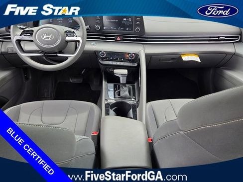 Used 2025 Hyundai Elantra Hybrid FWD image 13