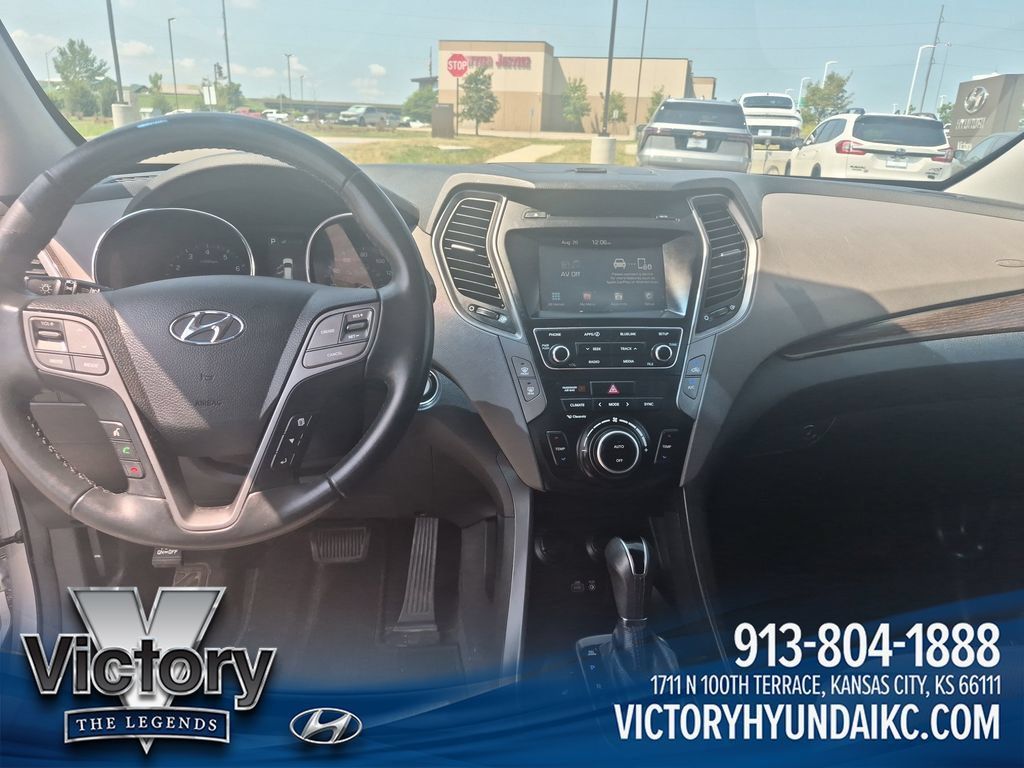 Used 2017 Hyundai Santa Fe Sport FWD image 15