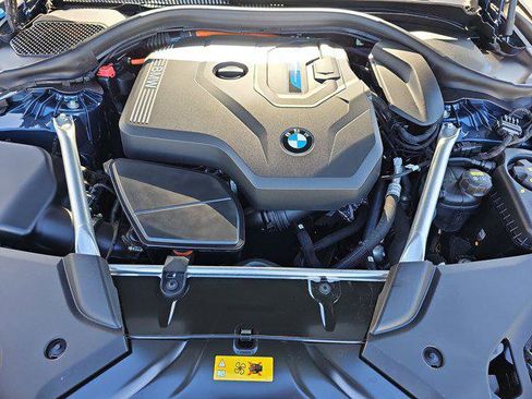 Certified 2023 BMW 530e w/ Premium Package image 31