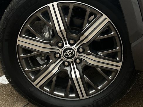 Used 2022 Toyota Tundra Capstone image 10