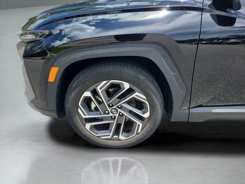 Certified 2025 Hyundai Tucson Limited FWD image 29