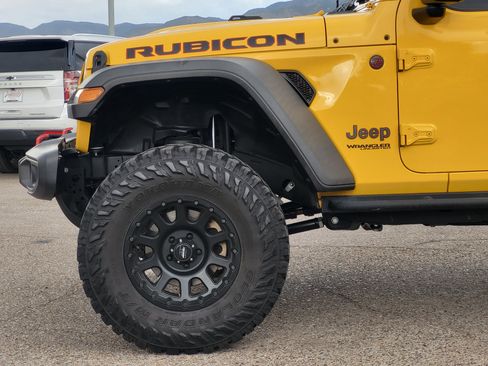 Used 2021 Jeep Wrangler Unlimited Rubicon AWD/4WD image 9