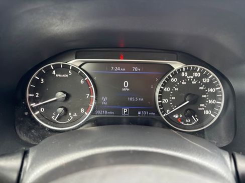 Used 2022 Nissan Altima 2.0 SR FWD image 14