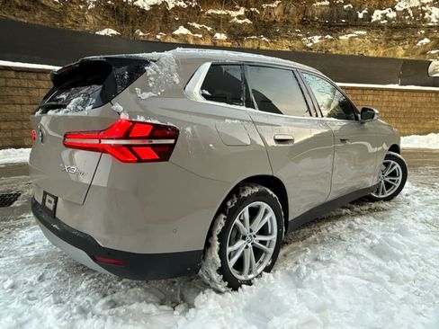 Certified 2025 BMW X3 xDrive30i w/ Premium Package image 3