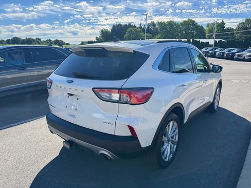 Used 2021 Ford Escape Titanium w/ Titanium Elite Package AWD/4WD image 8