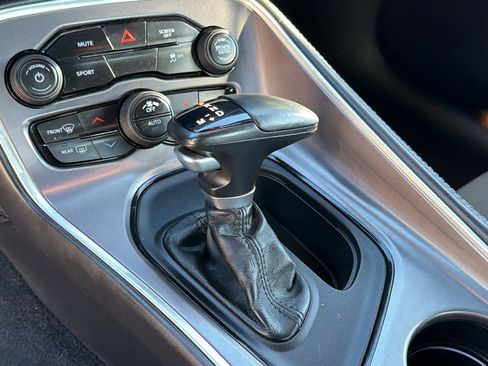 Used 2020 Dodge Challenger SXT w/ Blacktop Package image 12