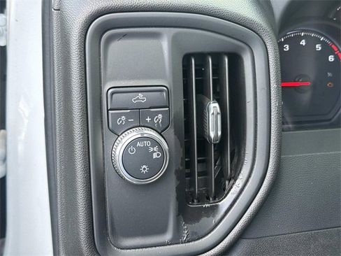 Used 2024 GMC Sierra 2500 Pro w/ Convenience Package image 26