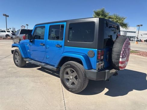 Used 2015 Jeep Wrangler Unlimited Sport image 3