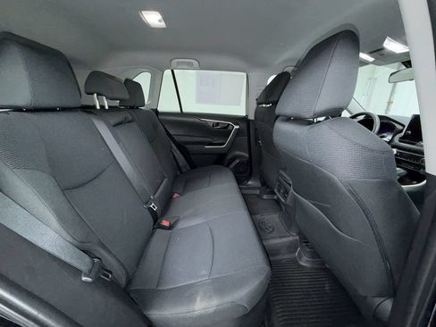 Certified 2023 Toyota RAV4 LE AWD/4WD image 18