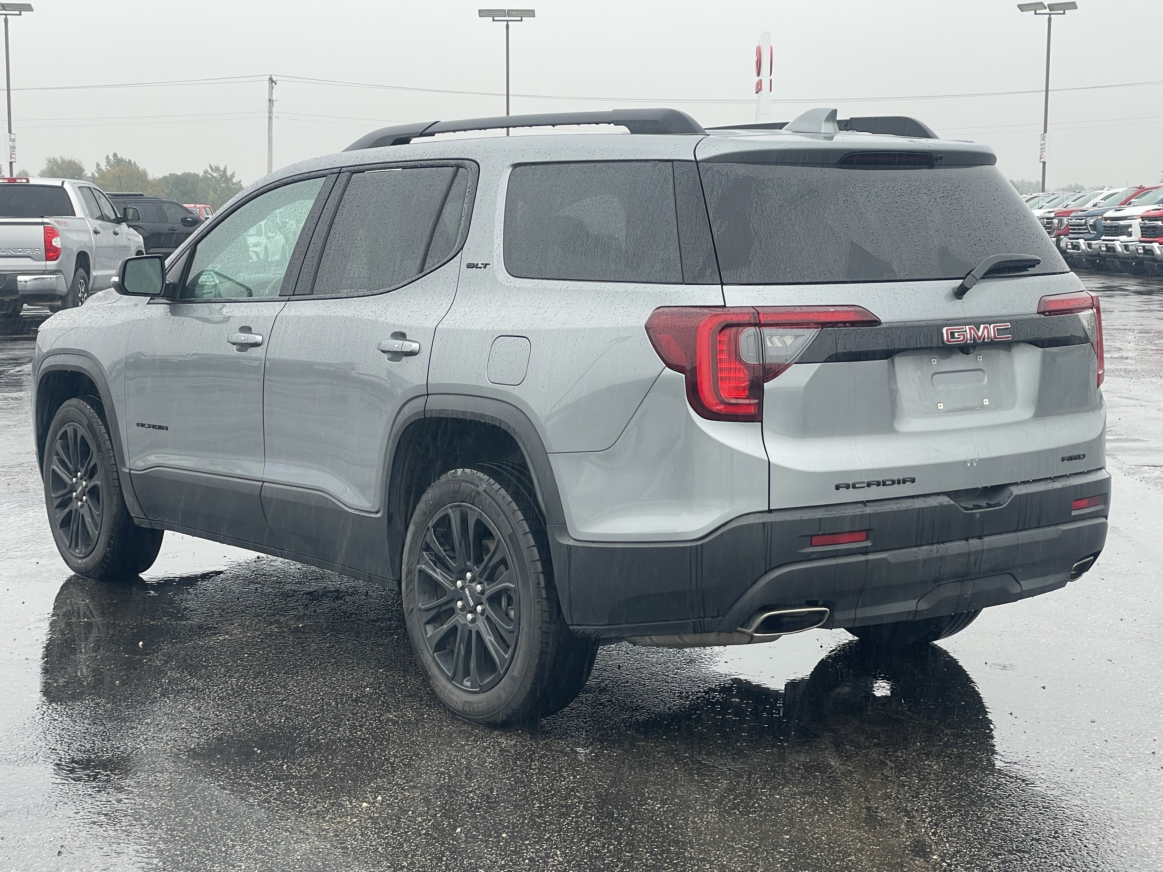Used 2023 GMC Acadia SLT w/ Elevation Edition AWD/4WD image 6