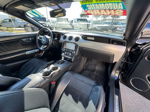 Used 2017 Ford Mustang Premium RWD image 25
