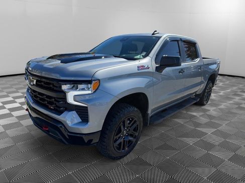 Used 2024 Chevrolet Silverado 1500 LT Trail Boss w/ Convenience Package II image 3