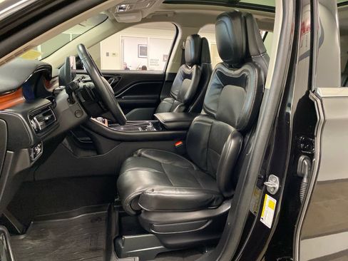 Used 2023 Lincoln Aviator Reserve w/ Equipment Group 201A image 17