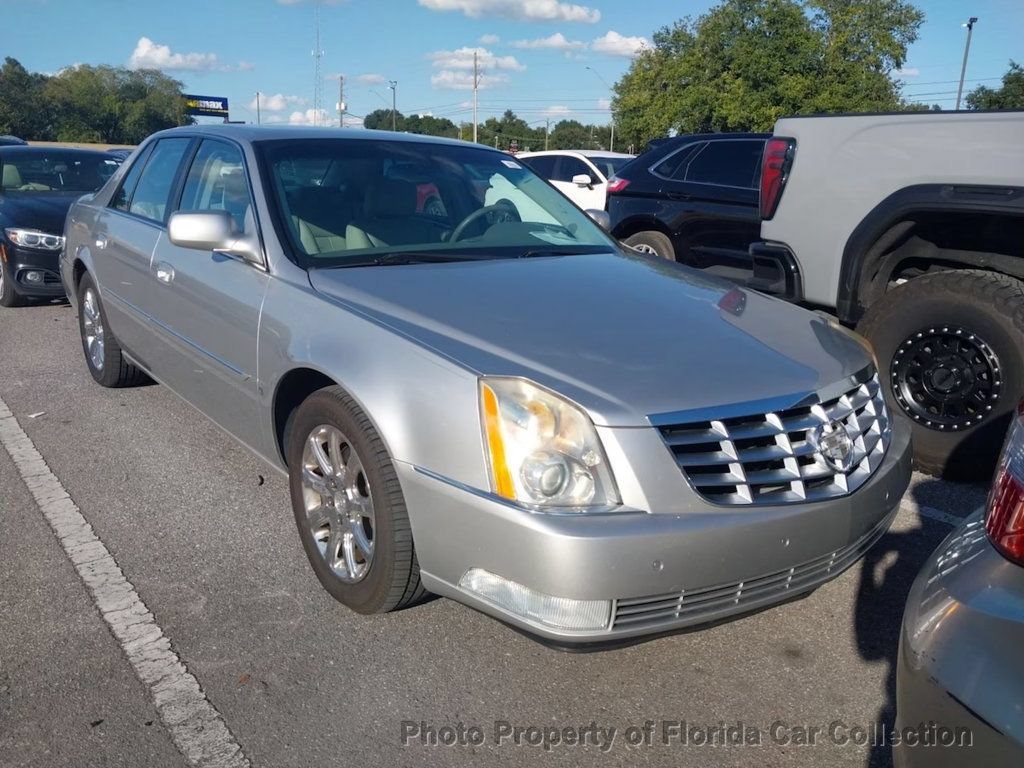 Used 2008 Cadillac DTS FWD image 2