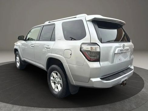 Used 2018 Toyota 4Runner SR5 Premium image 7