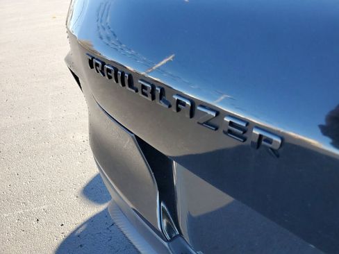 Used 2022 Chevrolet TrailBlazer RS w/ Sun and Liftgate Package image 26