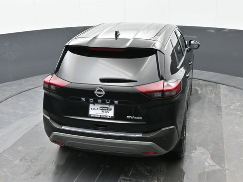 Used 2023 Nissan Rogue SV image 35