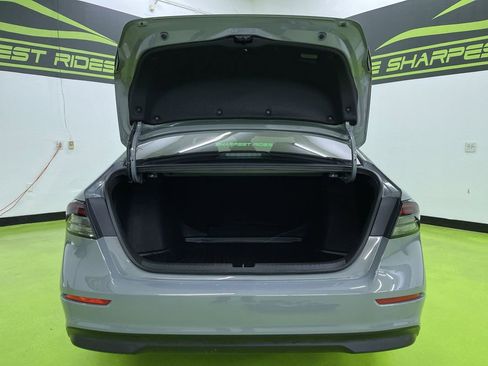 Used 2024 Honda Accord Sport image 9