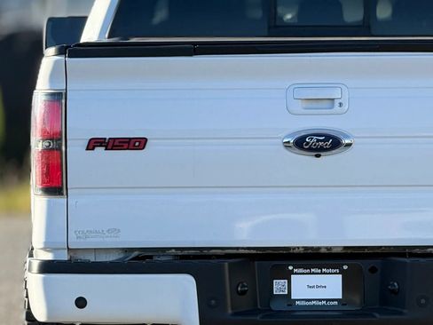 Used 2014 Ford F150 FX4 w/ Equipment Group 402A Luxury AWD/4WD image 13