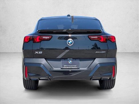 New 2026 BMW X2 xDrive28i AWD/4WD image 7