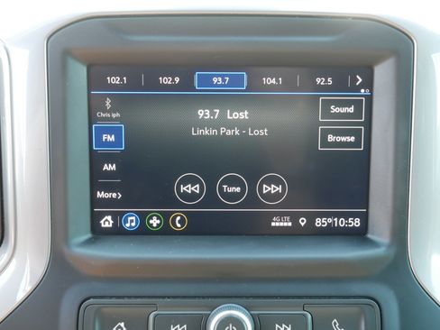 Used 2022 Chevrolet Silverado 2500 Custom w/ Custom Value Package AWD/4WD image 22