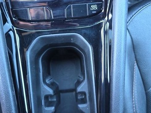 Used 2023 Jeep Compass Limited image 28