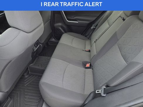 Used 2020 Toyota RAV4 XLE w/ Carpet Mat Package image 18