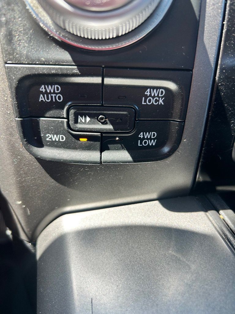 Used 2015 RAM 1500 Sport w/ Ignition Orange Sport Package AWD/4WD image 18