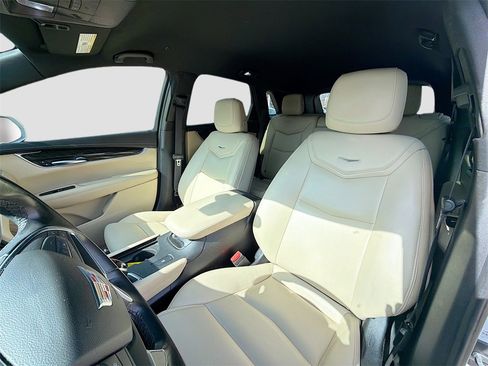 Used 2019 Cadillac XT5 FWD image 20