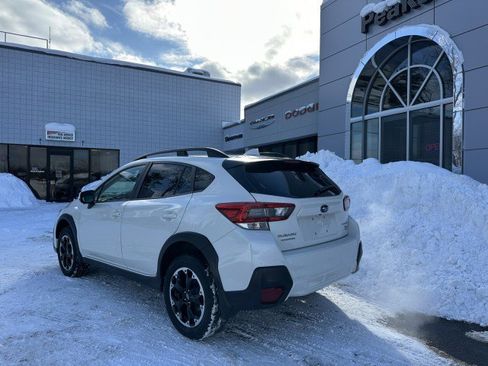 Used 2023 Subaru Crosstrek 2.0i Premium image 4
