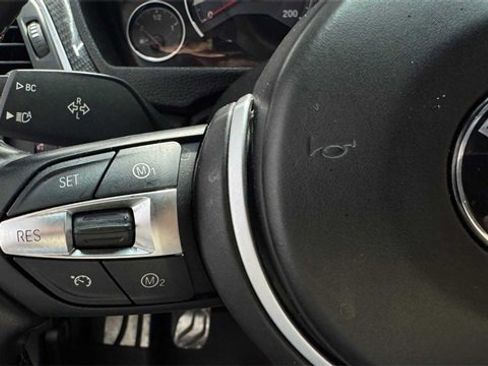 Used 2020 BMW M4 Coupe w/ Competition Package image 21