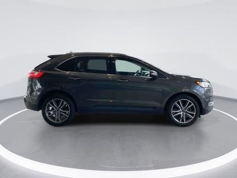 Used 2019 Ford Edge Titanium w/ Cold Weather Package image 2