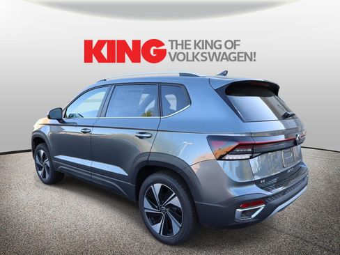 New 2026 Volkswagen Taos SE AWD/4WD image 6