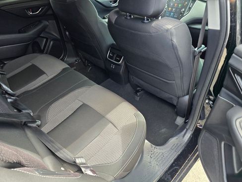 Used 2024 Subaru Outback Premium AWD/4WD image 32