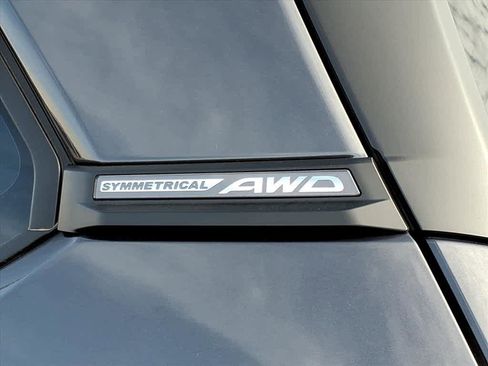 Certified 2025 Subaru Forester w/ Convenience Package #2 image 14